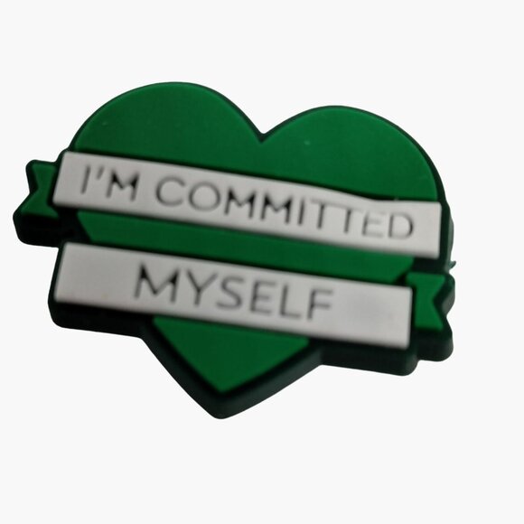Affirmation I am Committed Myself Shoe Charm Green Heart - Picture 1 of 3